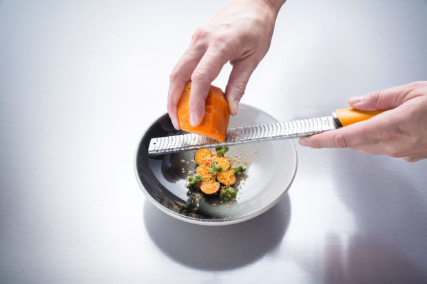 Mimolette, Quitte, Habanero, Oxalis • Helge Kirchberger Photography / Red Bull Hangar-7